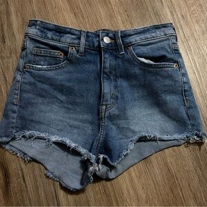 Spring Break Sale 3/15-3/21 - Divided Distressed High-Rise Denim Shorts - Size 6